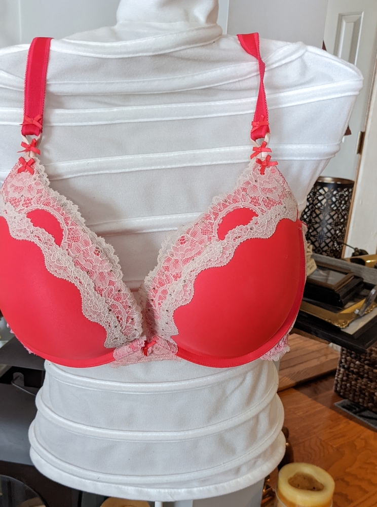 VS Women's bra dropping soon